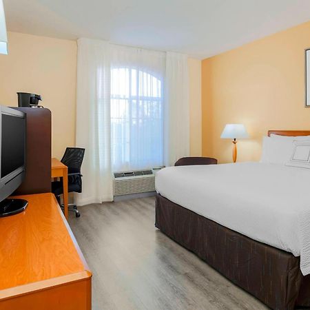 Fairfield Inn & Suites Темекула Экстерьер фото