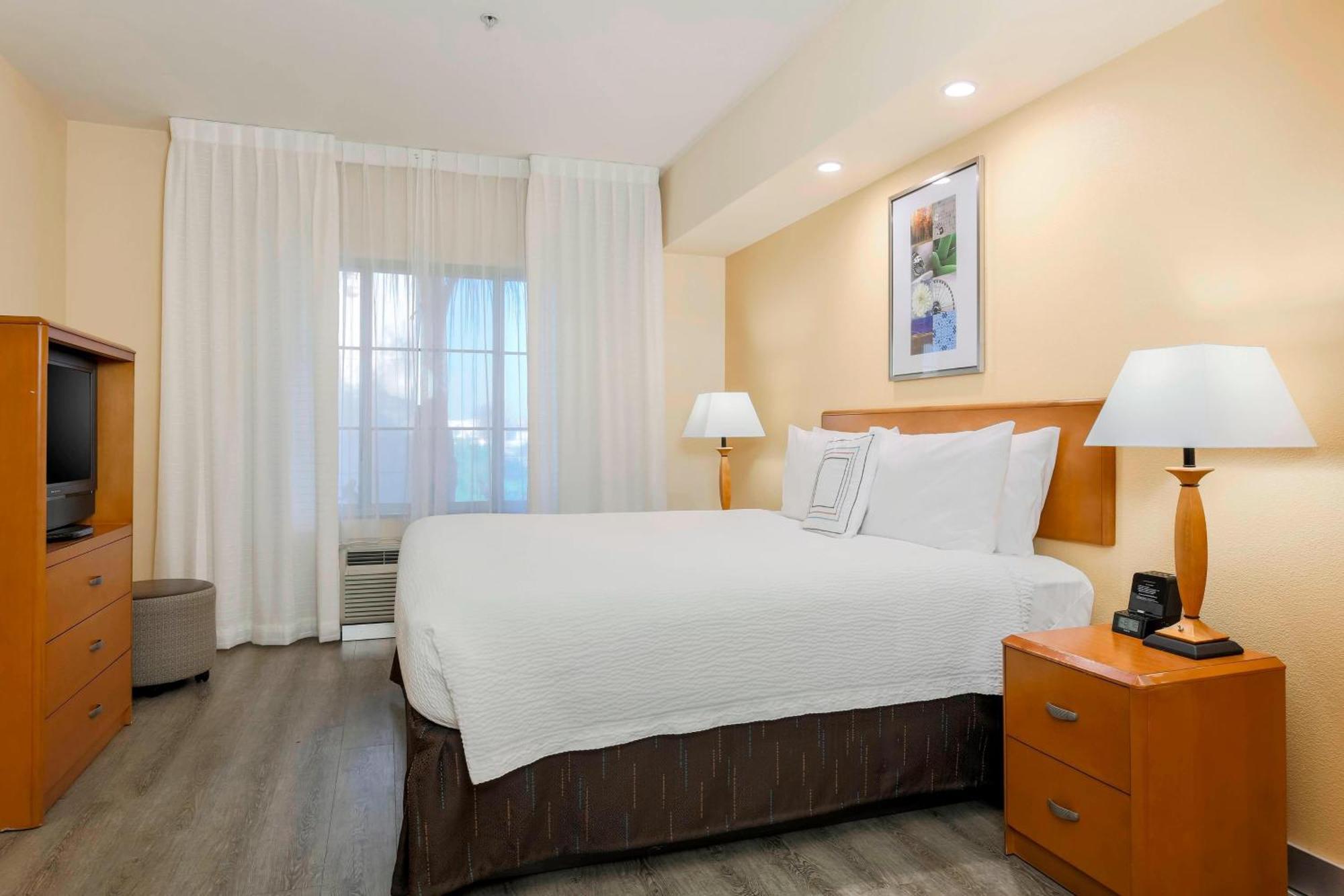 Fairfield Inn & Suites Темекула Экстерьер фото