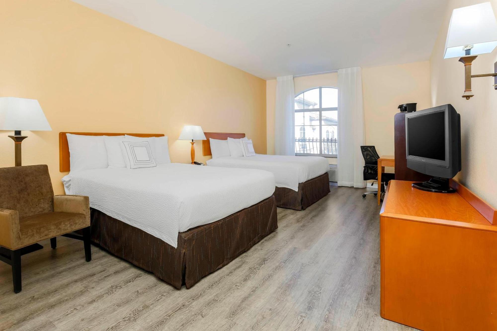 Fairfield Inn & Suites Темекула Экстерьер фото