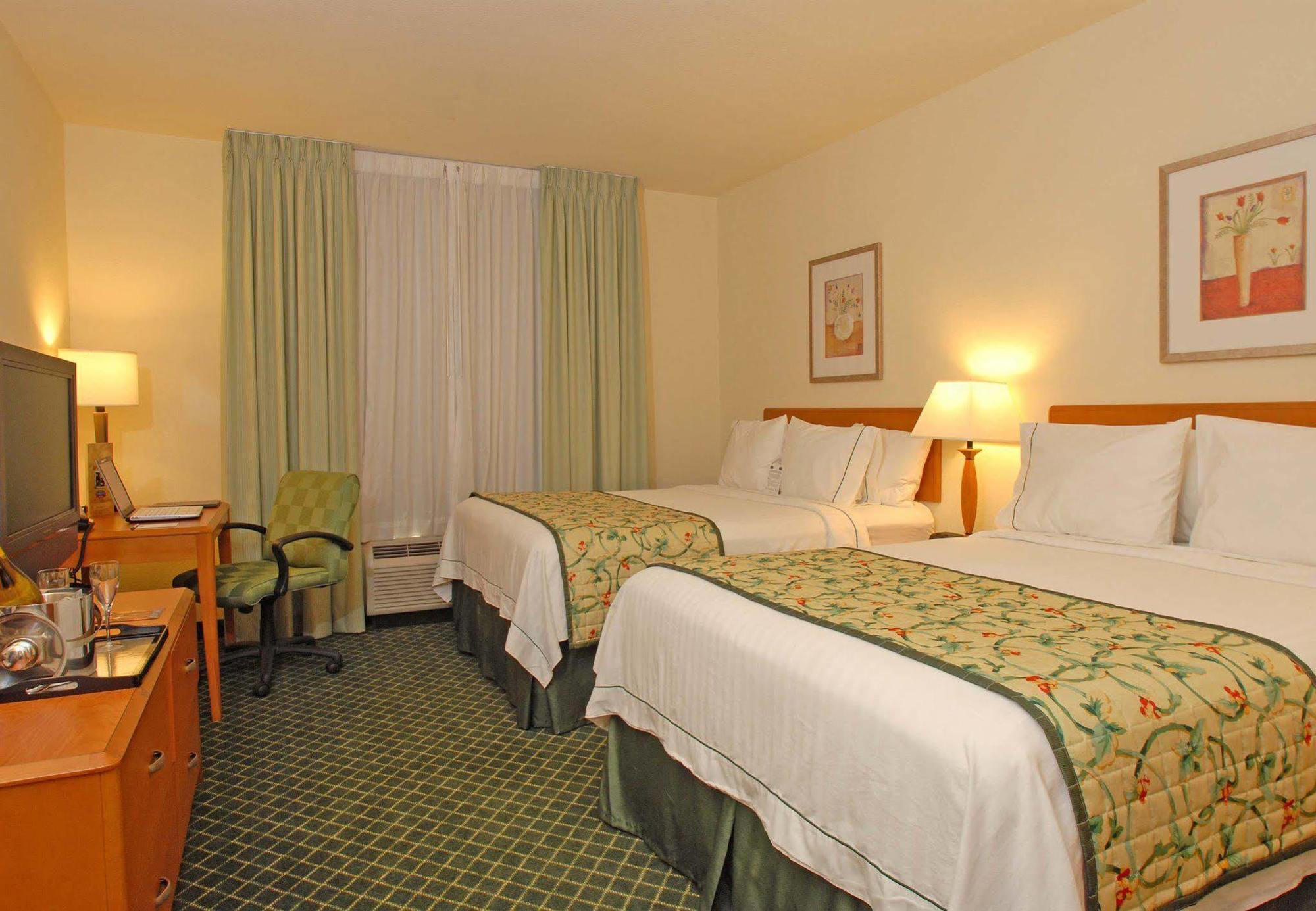Fairfield Inn & Suites Темекула Номер фото
